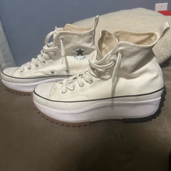 Converse Run Star Hike High canvas platform sneakers in white, size: 8.5 Women - Picture 2 of 7